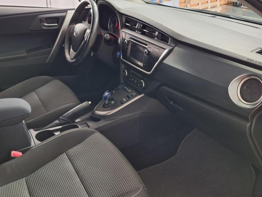 Toyota Auris 1.8 hybrid aspiration|verkocht