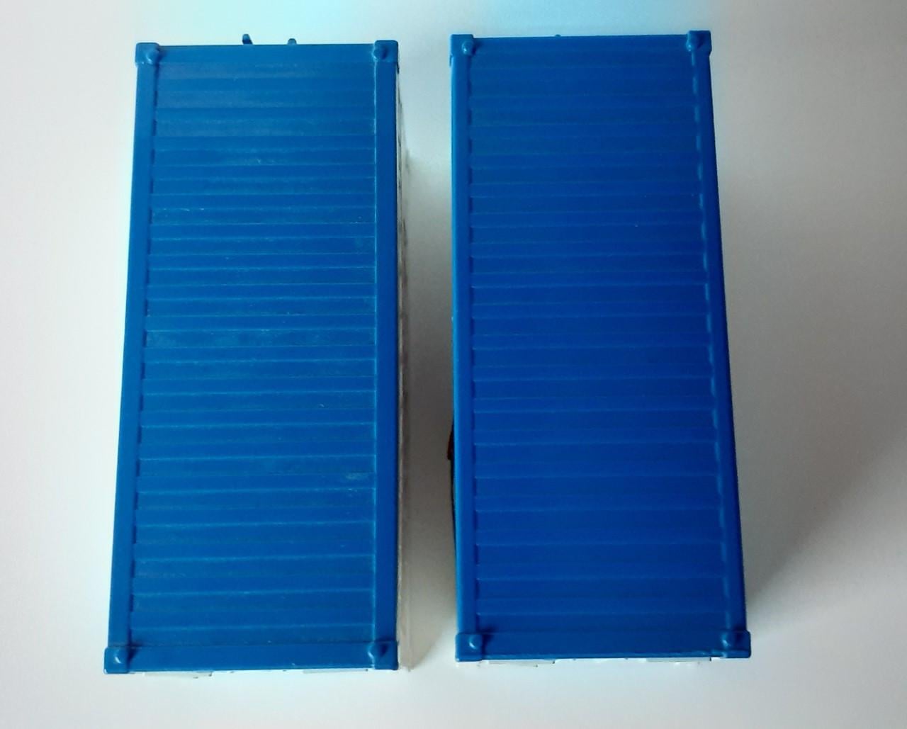 Matchbox Gentransco containers,  2 stuks model K-17.