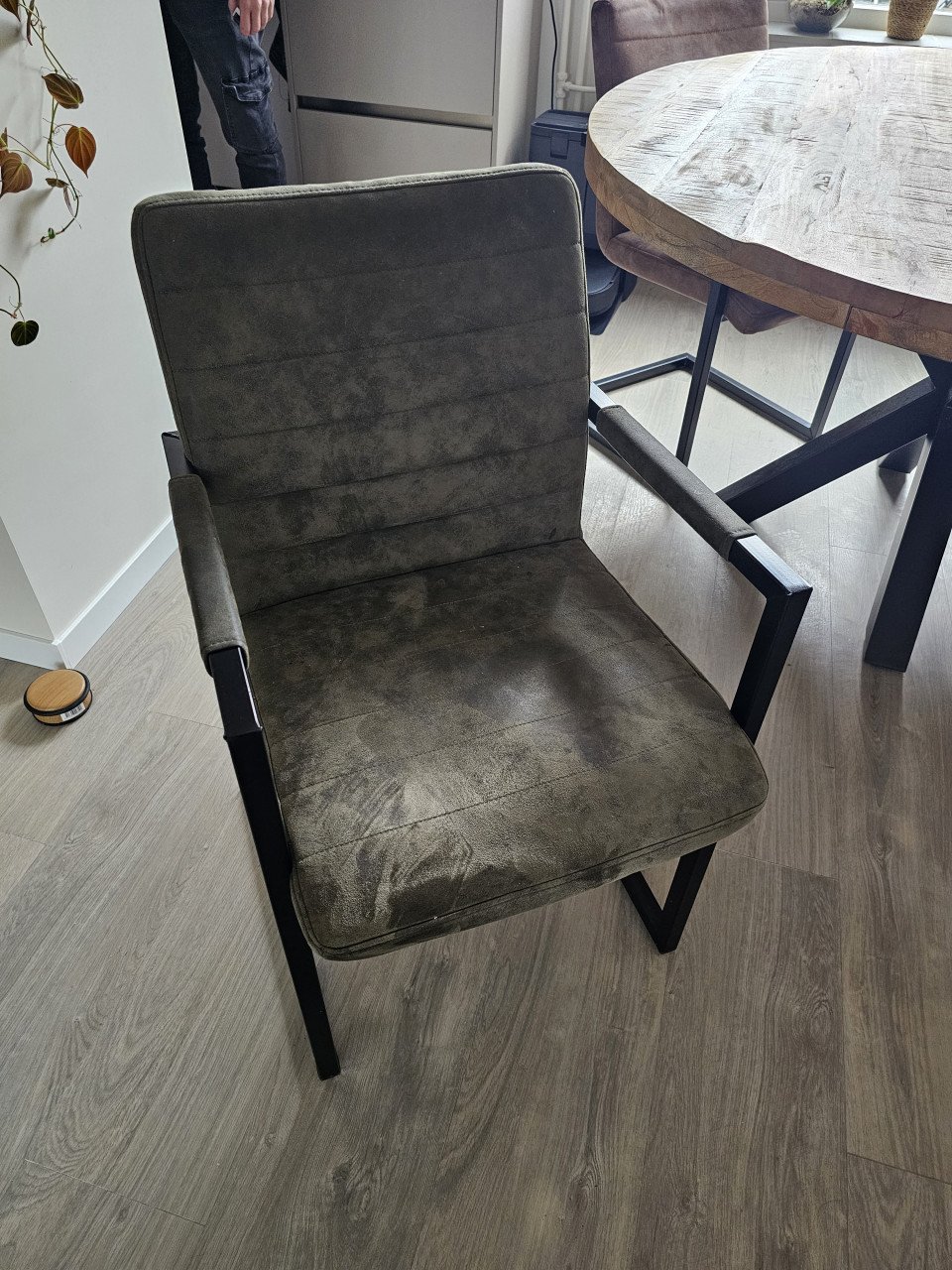 Mangohouten eettafel + 4 stoelen