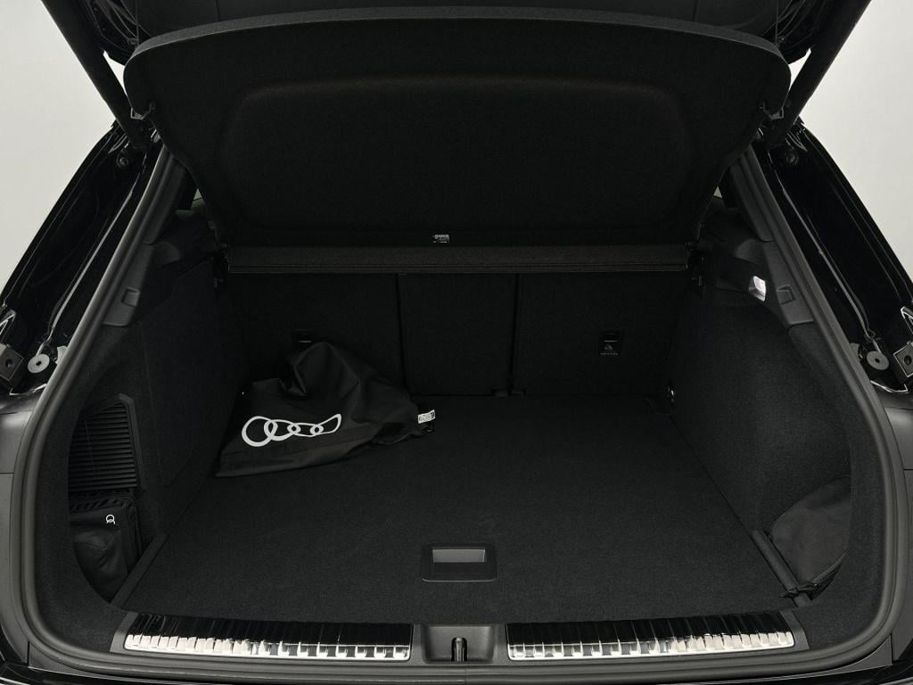 Audi Q3 s edition e-hybrid 272 pk trekhaak l leer l tech+