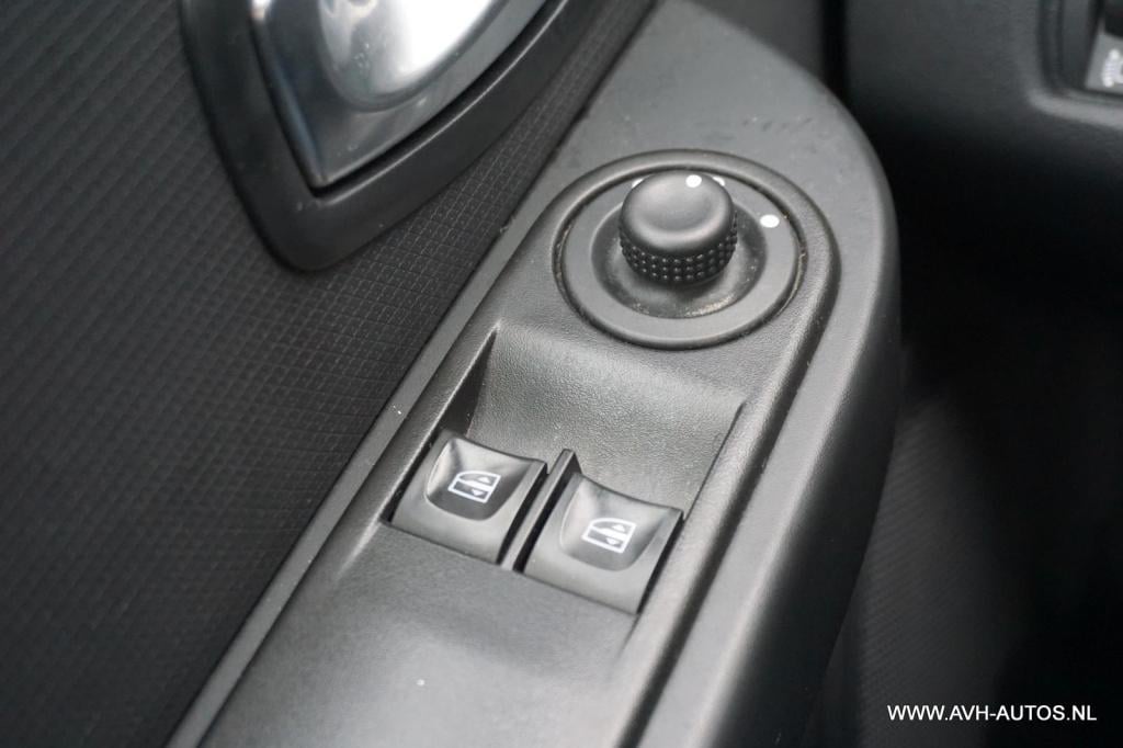 Renault Clio 0.9 tce limited