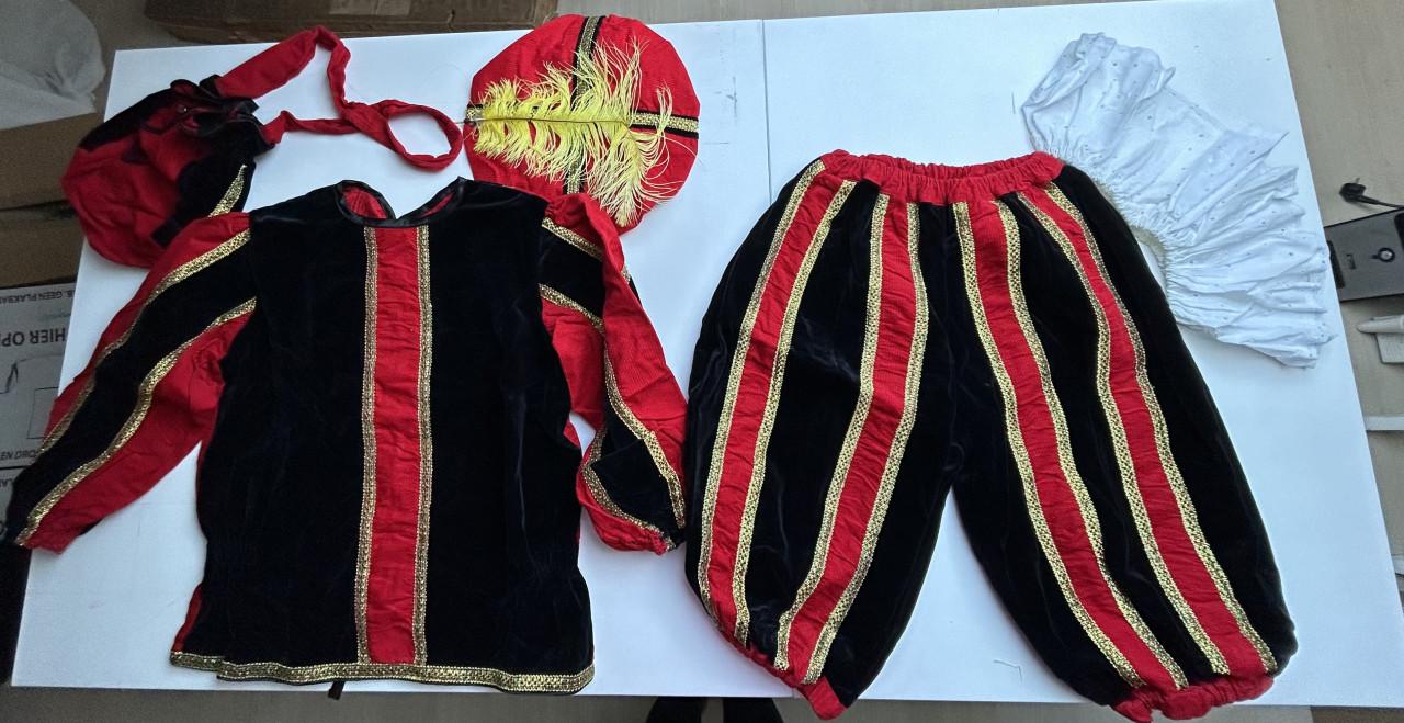 Prachtig PIETEN PAK voor kind.