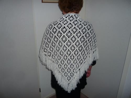 Gehaakte poncho, kleur wit