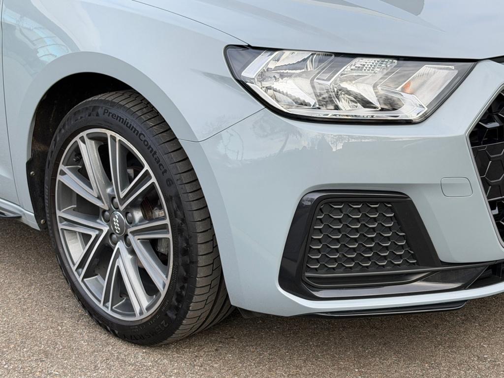 Audi A1 Sportback 25 tfsi epic | cruise | carplay | led achter | 17 inch | 