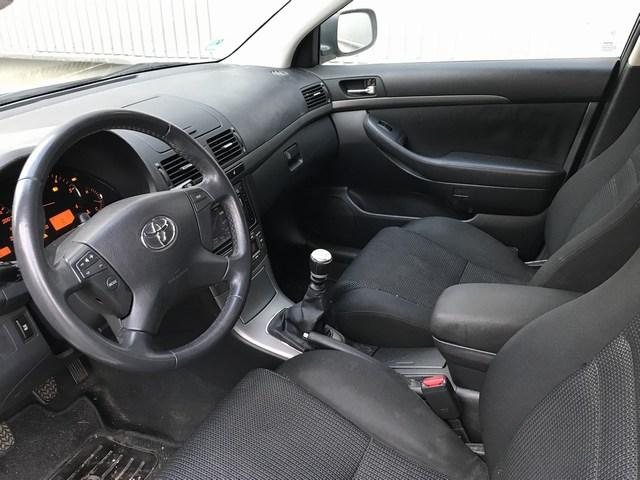 Toyota Avensis wagon 2.0 d-4d luna business clima | navi | cruise | trekhaa