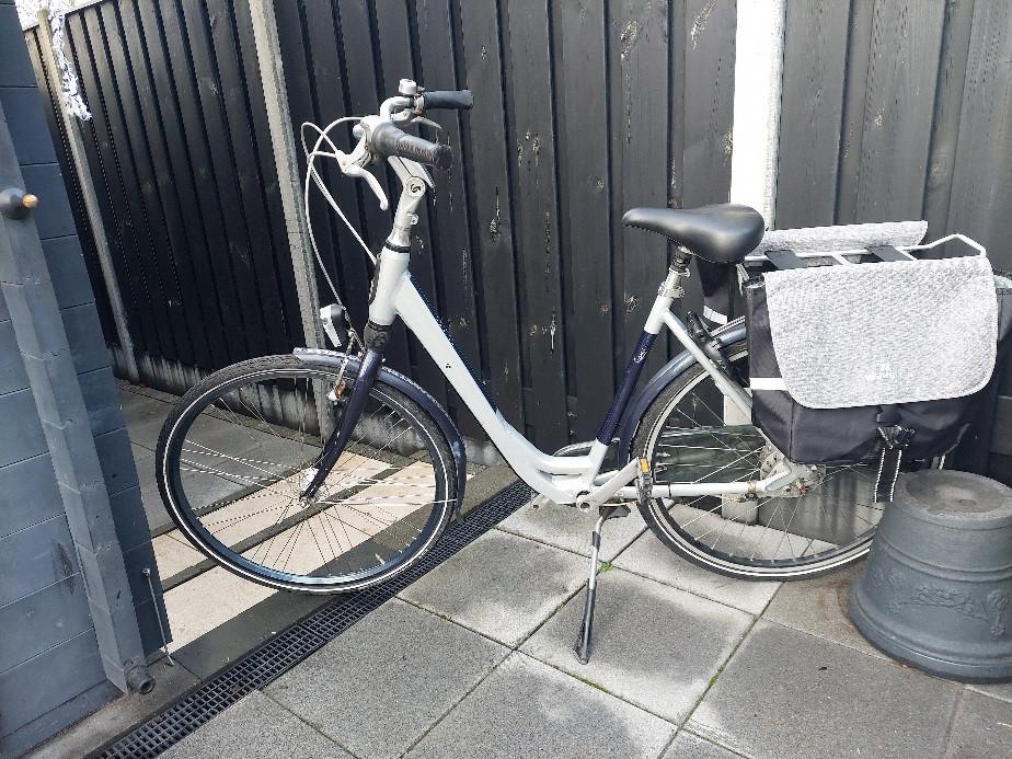 Damesfiets stationsfiets