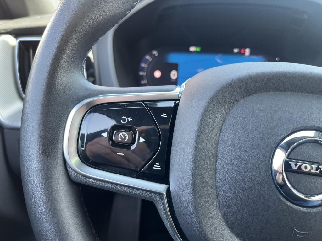 Volvo XC60 2.0 t6 plug-in hybrid awd r-design