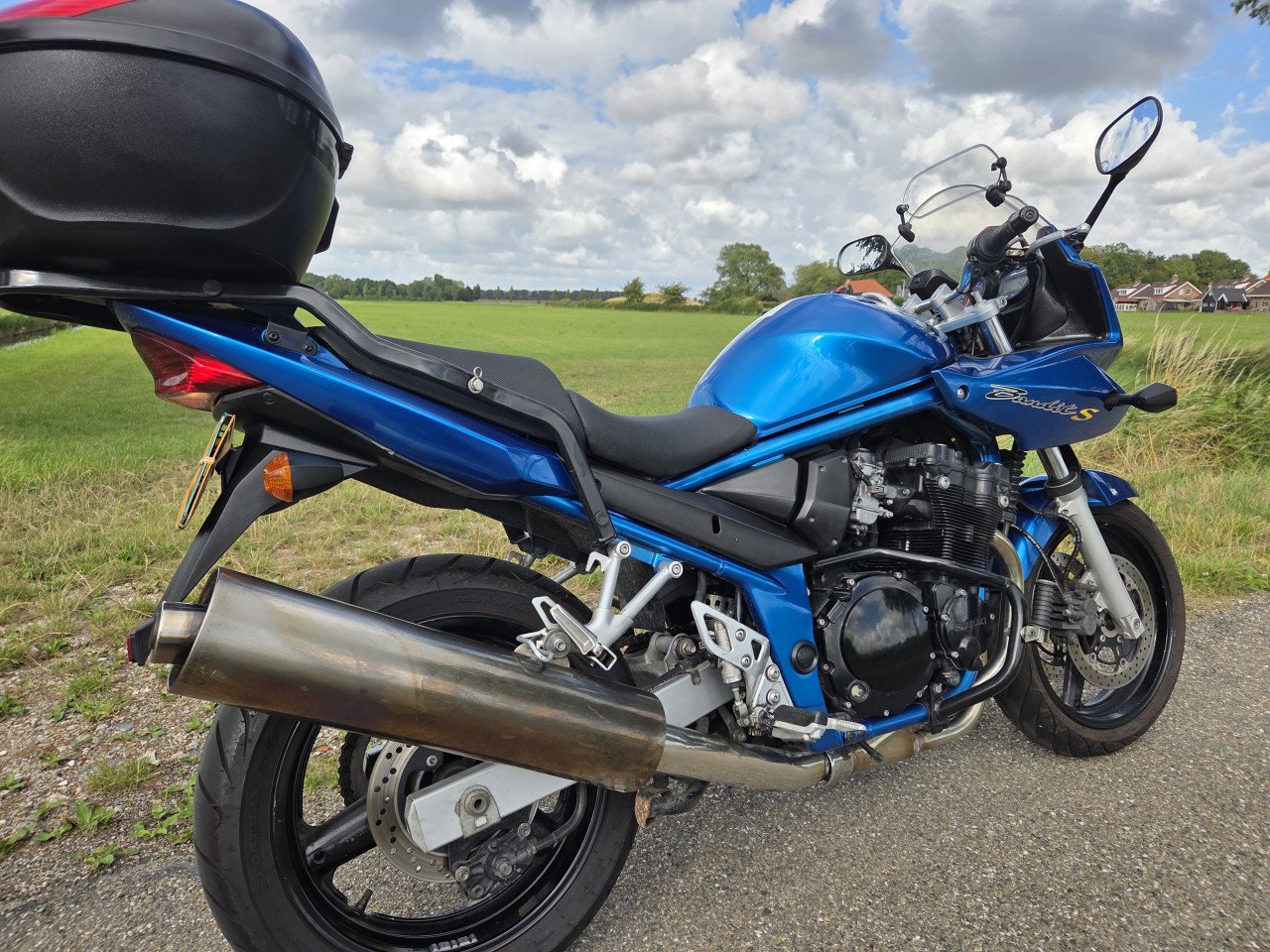 Suzuki GSF600S Bandit incl topkoffer (Inruil mogelijk)