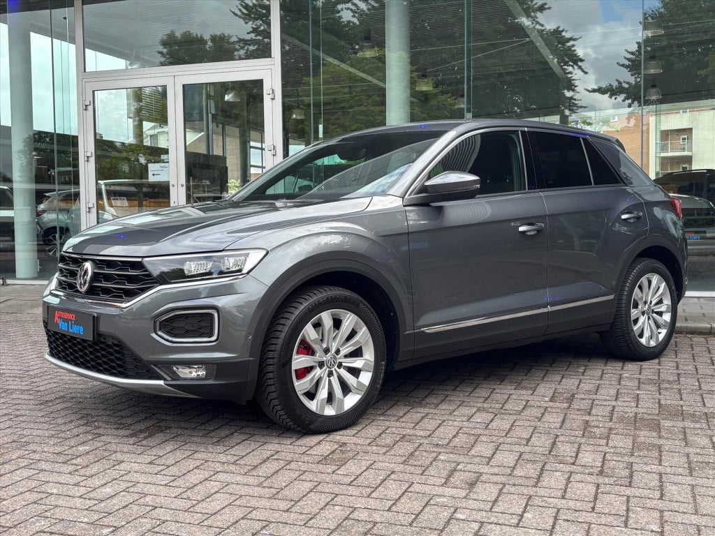 Volkswagen T-roc 1.5 tsi 150pk t-roc sport| dode hoek|trekhaak afn|stuur-st