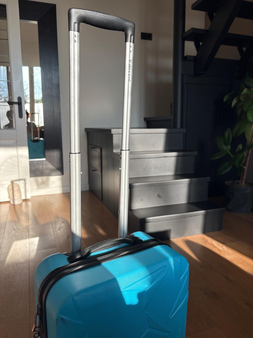 Handbagege koffer - prima staat handvat ‘defect’