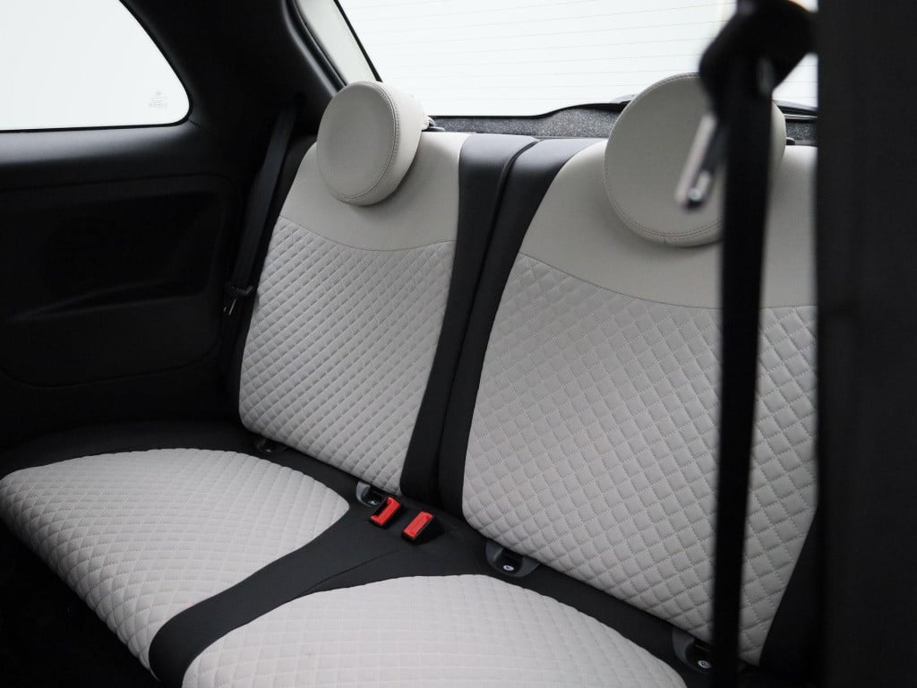 Fiat 500 1.0 hybrid dolcevita | lmv | panorama dak | bluetooth | airco | pa