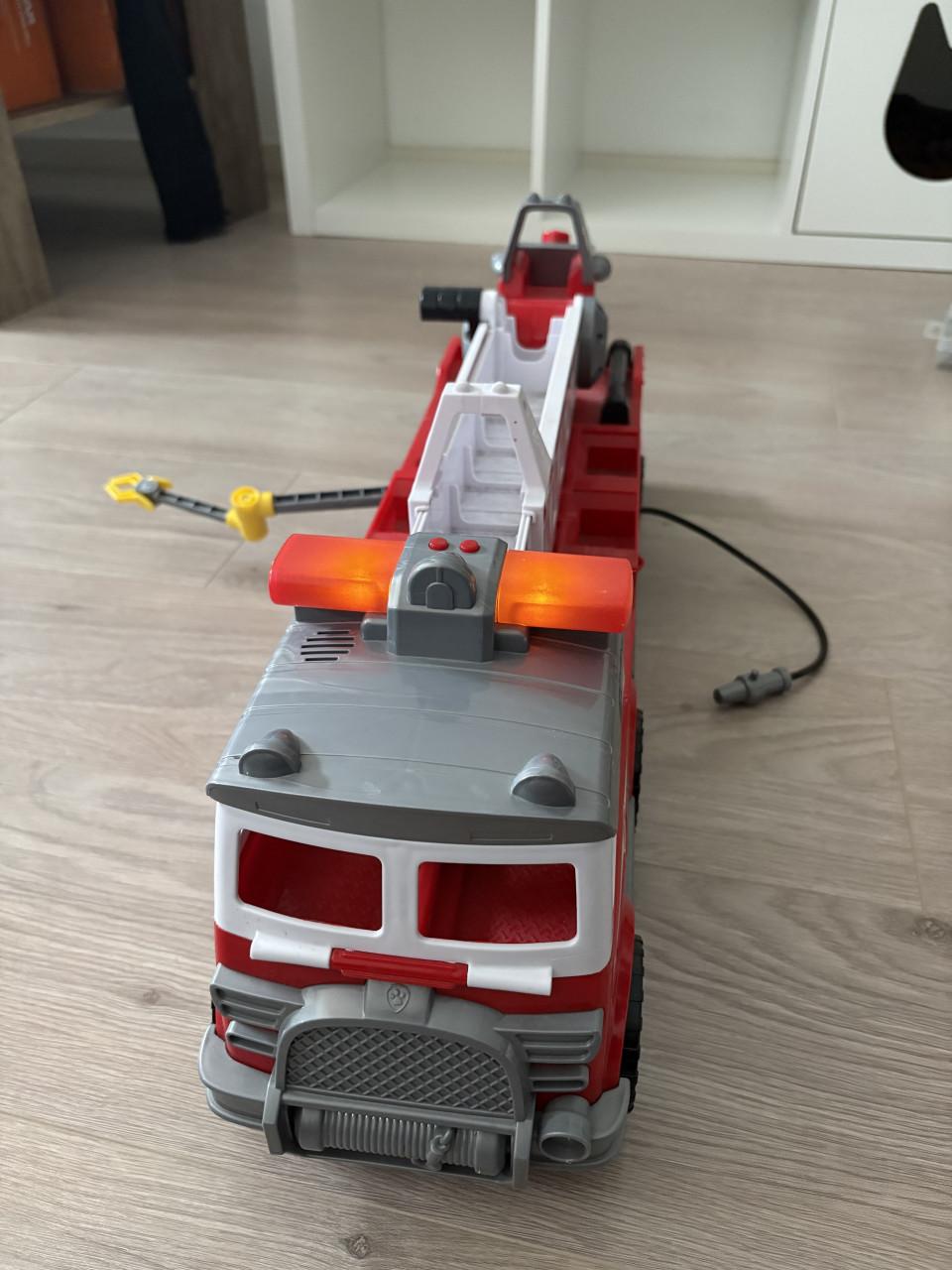 PAW Patrol Ultimate Rescue brandweerwagen