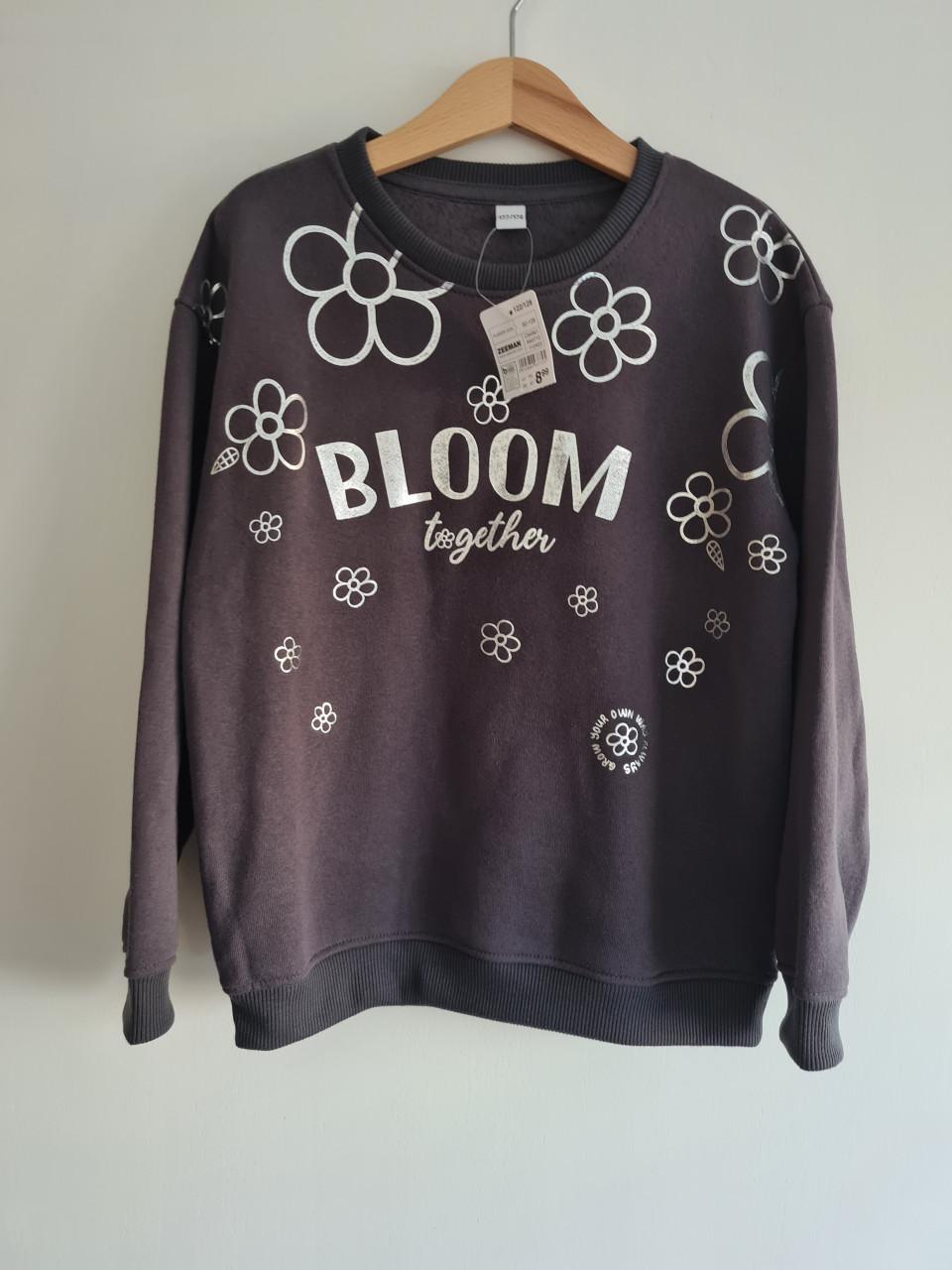 Nieuw ! Antraciet grijze , zilveren sweater van Zeeman  Mt 122-128