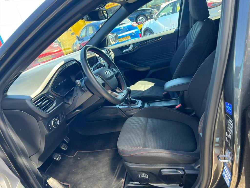 Ford Focus 1.0 ecoboost hybrid 155pk st line x | acc | trekhaak | carplay