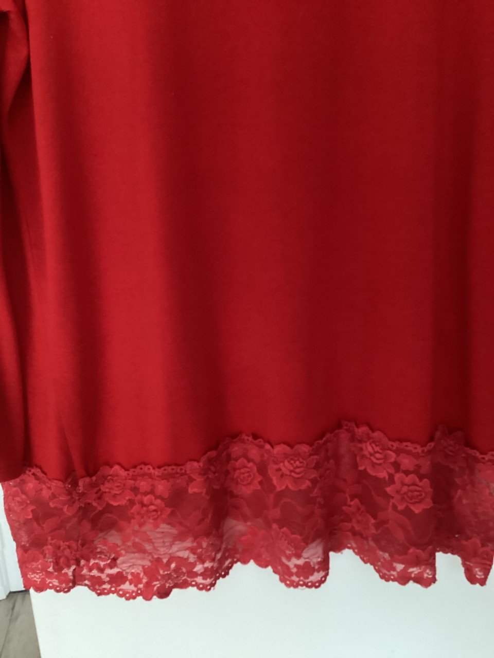 Mooi tuniek met kant xl met mooie kanten  rand aan onderkant nog heel netje