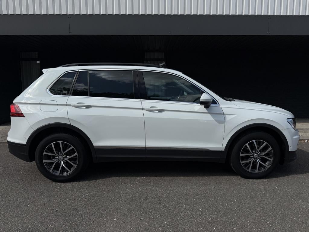 Volkswagen Tiguan 1.4 tsi act connected series - luxe uitvoering - leer - p