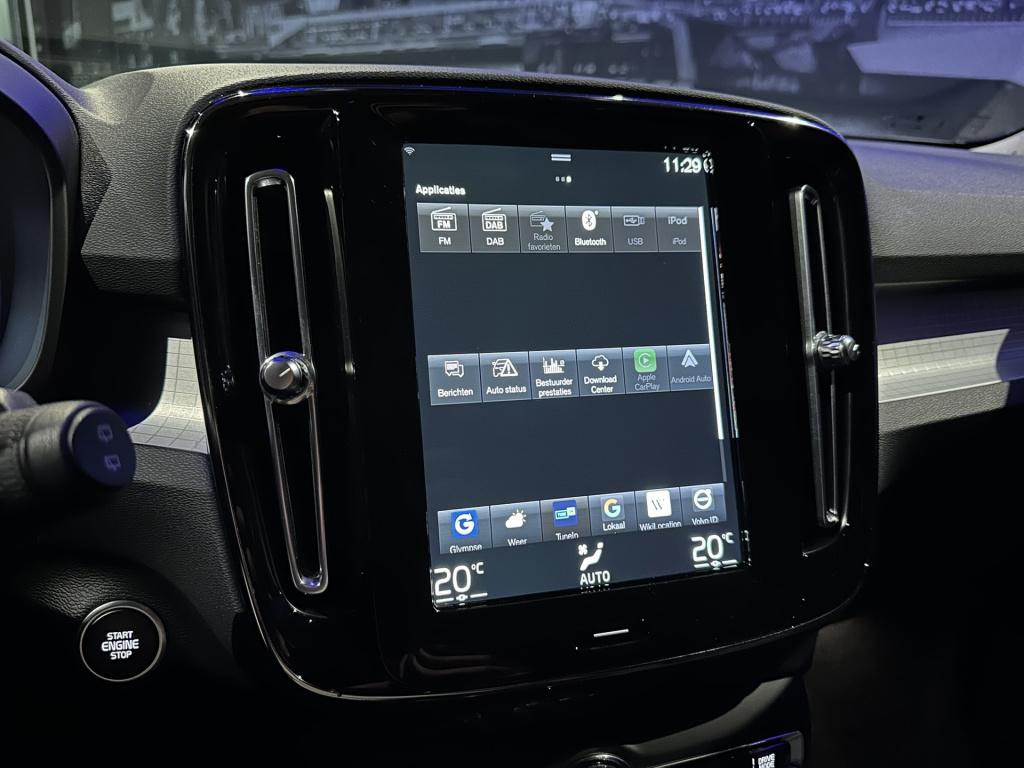 Volvo XC40 1.5 t4 recharge inscription expression *trekhaak*