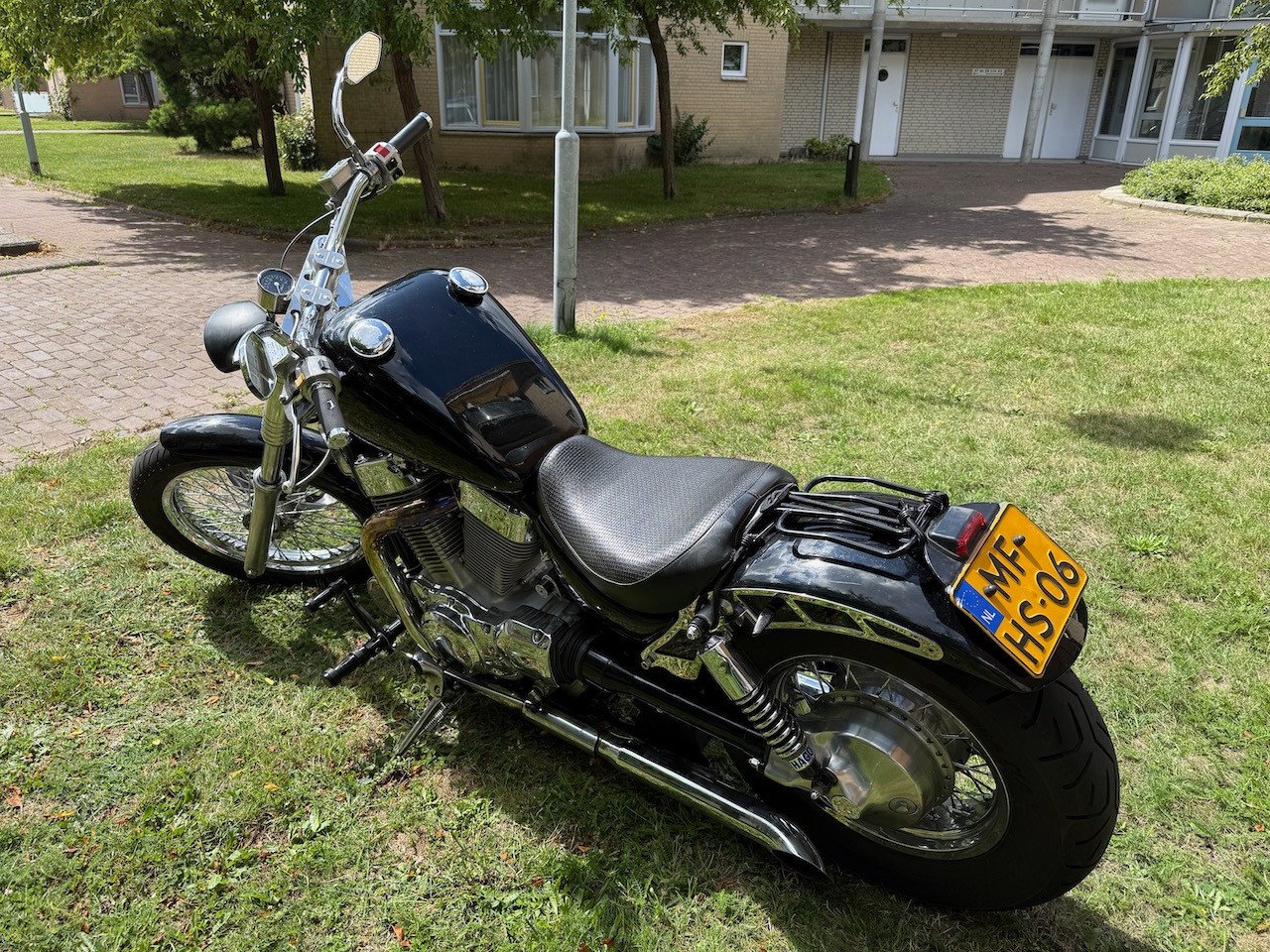 Suzuki Intruder VS1400
