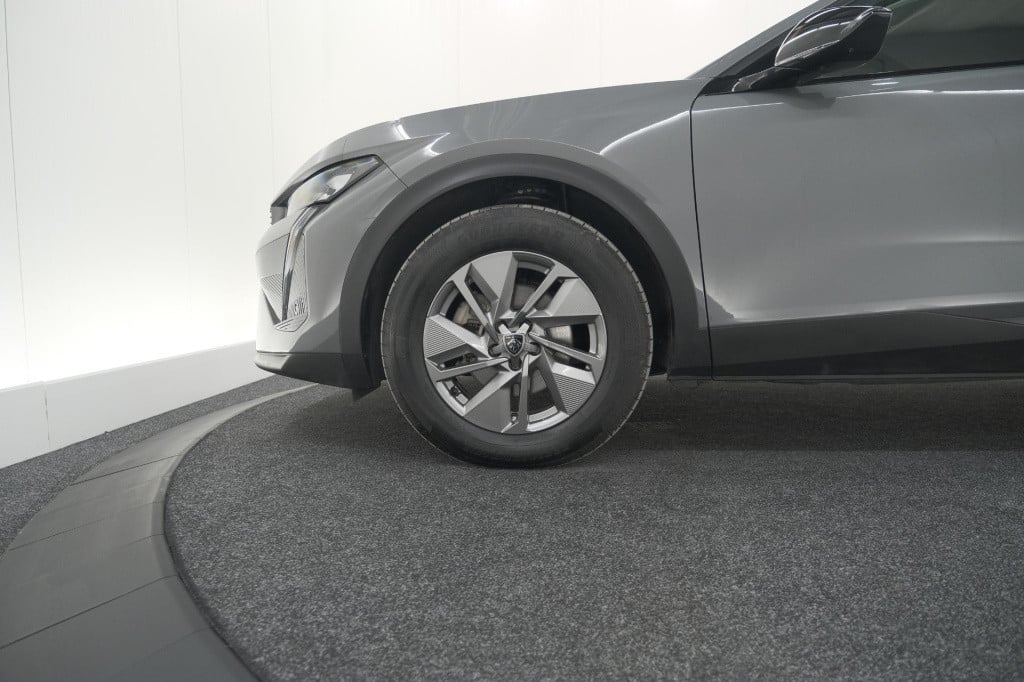 Peugeot 408 1.2 hybrid 136 e-dcs6 allure | 360 camera | navigatie | parkeer
