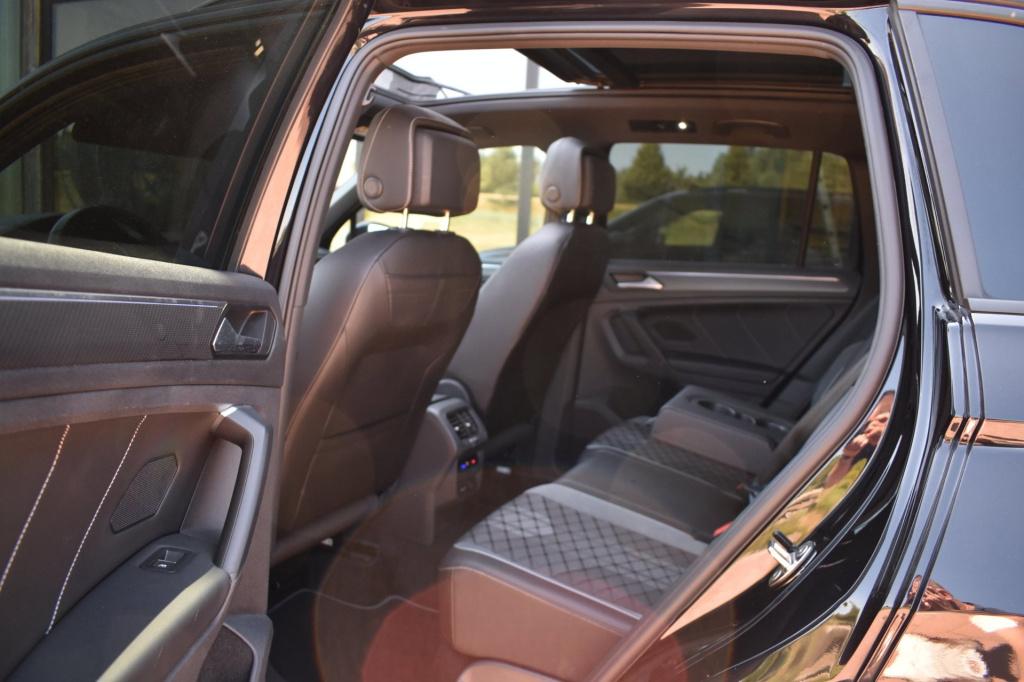 Volkswagen Tiguan 1.5 tsi r-line black style | iq.light | dealer ond. | pan