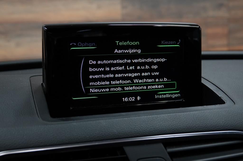 Audi Q3 1.4 tfsi | pano | stoelverw. | cruise | trekhaak |