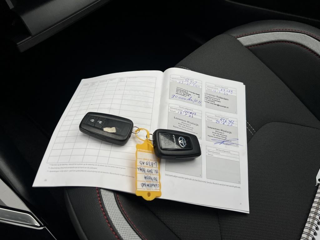 Toyota Corolla 1.8 hybrid gr-sport
