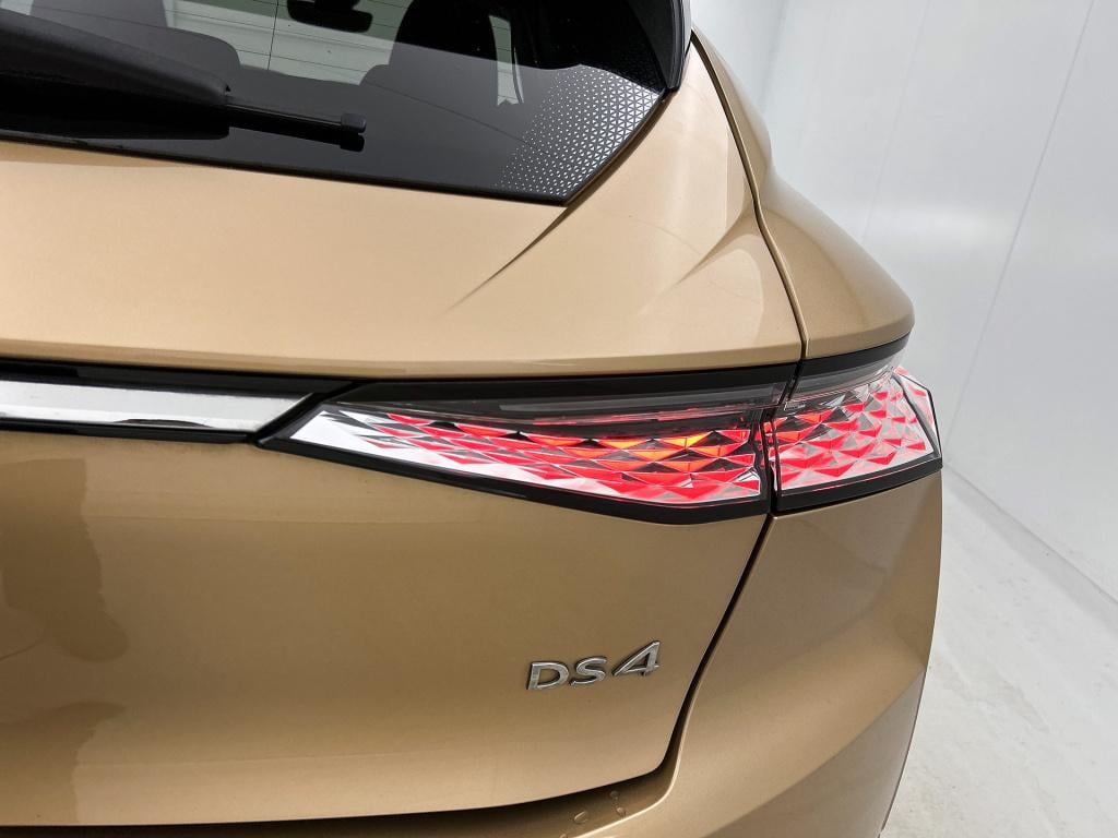 Ds Ds 4 130pk automaat trocadero | rijklaar | panoramadak | adaptive cruise