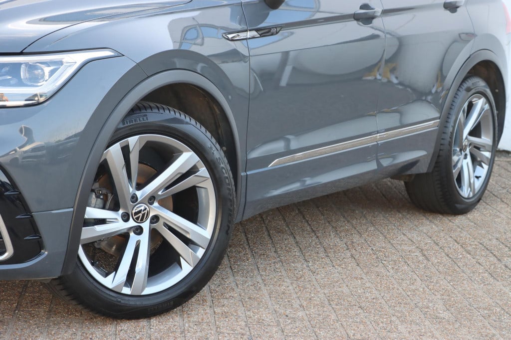 Volkswagen Tiguan 1.5 tsi r-line 150pk dsg7