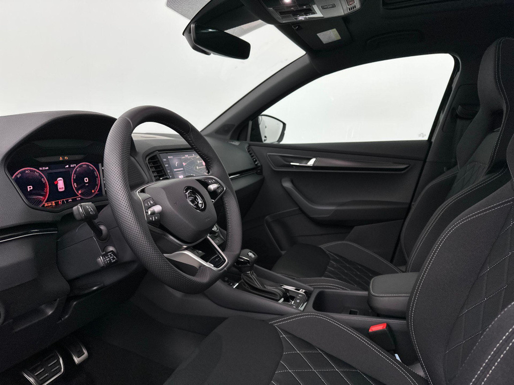 Skoda Karoq 1.5 tsi act sportline business panoramadak - trekhaak