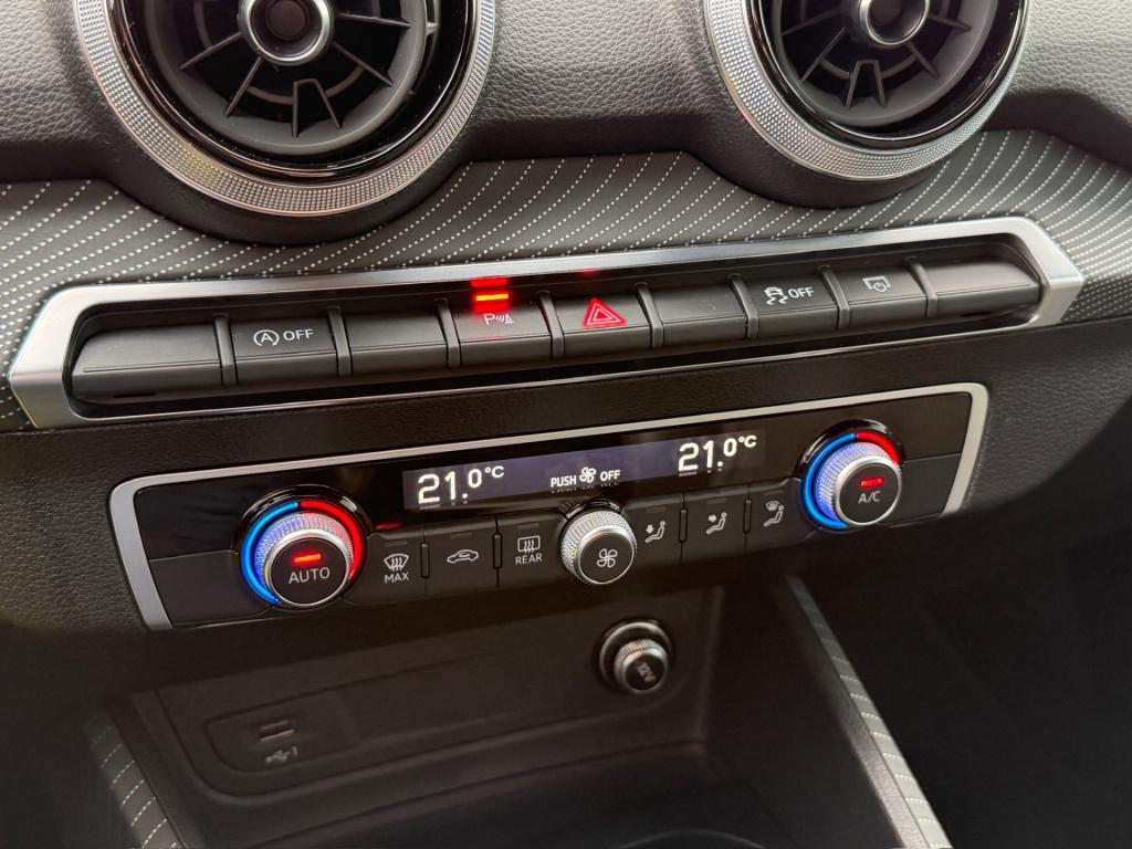 Audi Q2 35 tfsi 150pk s-tronic s edition | 2x s-line | camera | navi | virt