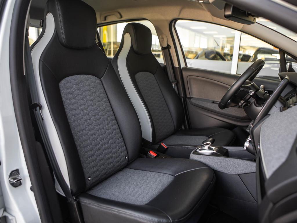 Renault Zoe r135 135pk intens automaat | soh 95% |navigatie | camera | park