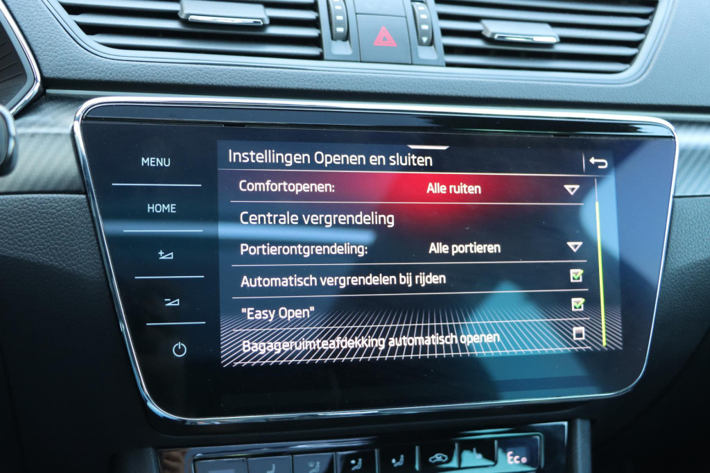 Skoda Superb combi 1.4 tsi iv sportline business 218pk dsg6 skoda superb co