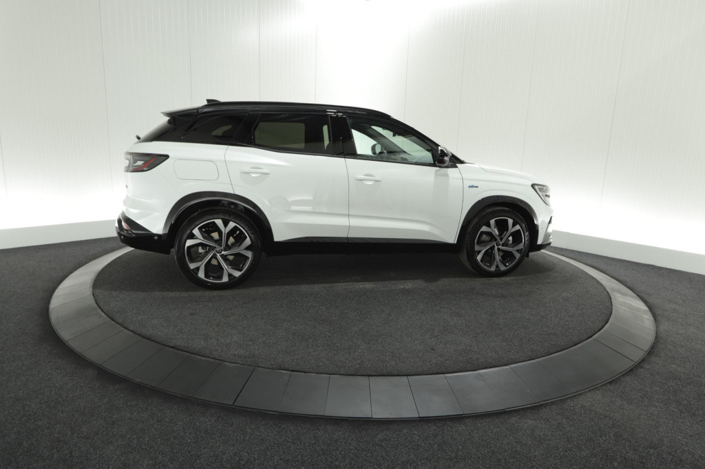 Renault Austral e-tech hybrid 200 techno esprit alpine | panoramadak | came