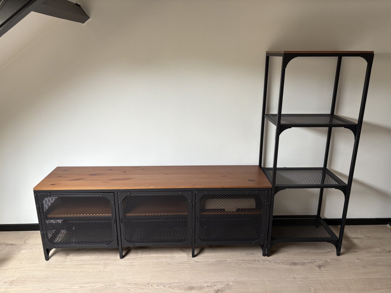 TV meubel Ikea Fjällbo (gereserveerd)