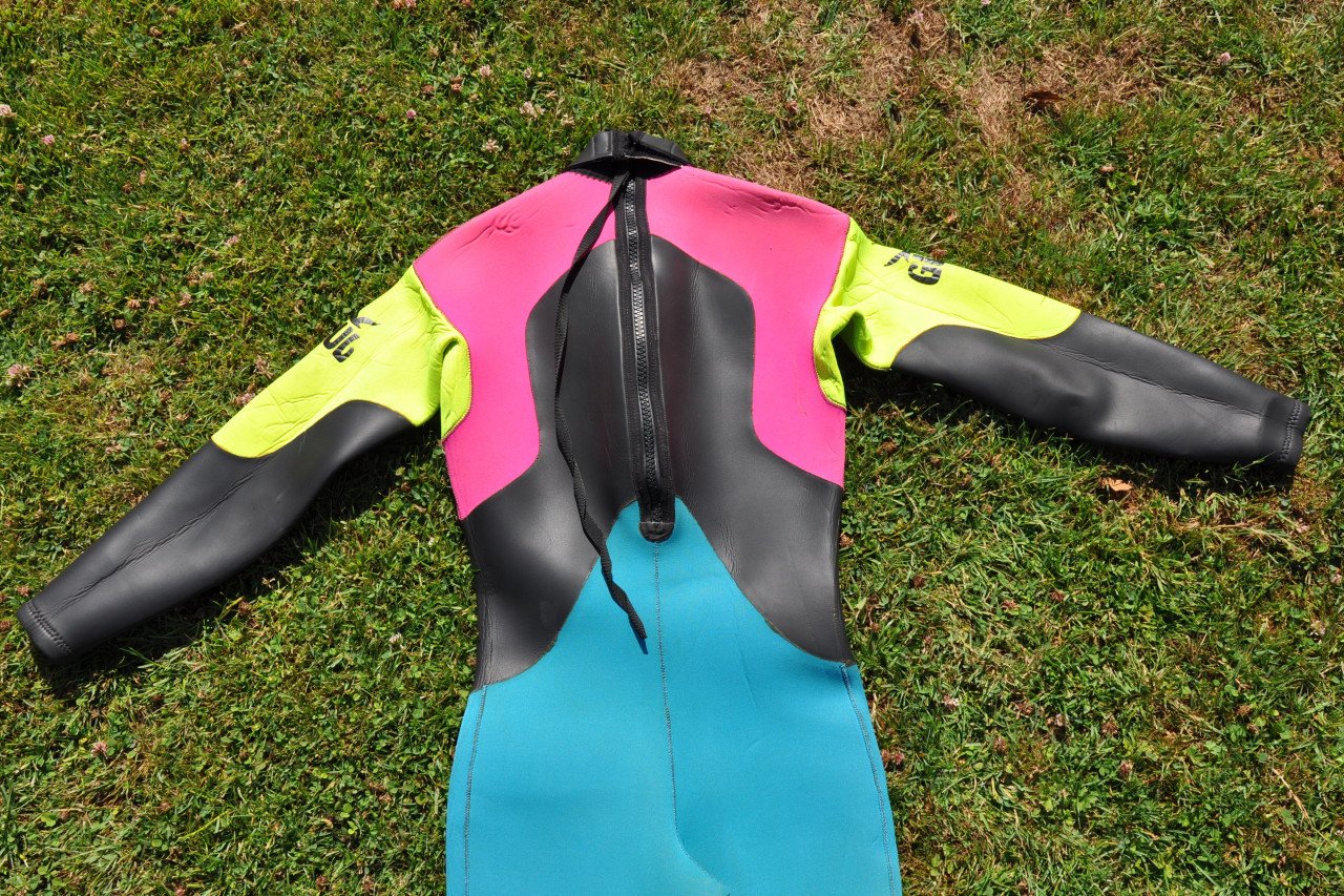 2x Wetsuit (maat M en S)