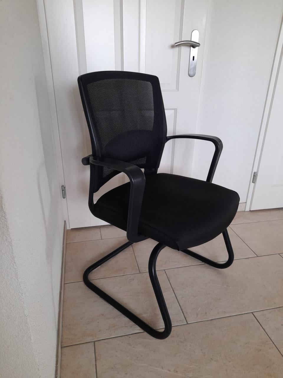 Vergader / bureau stoel ( in goede nette staat )