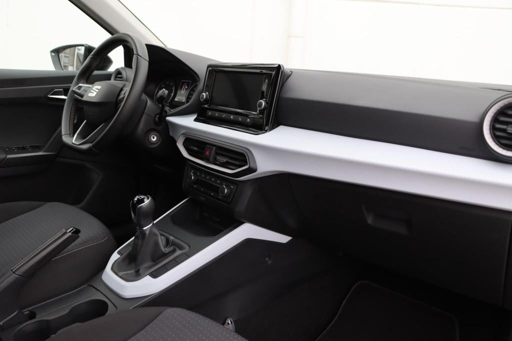 Seat Arona 1.0 tsi style | carplay | sensoren achter | cruise control