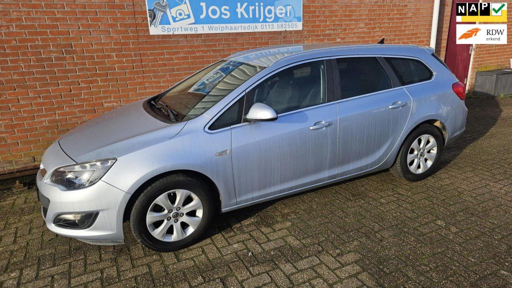 Opel Astra sports tourer 1.4 turbo blitz