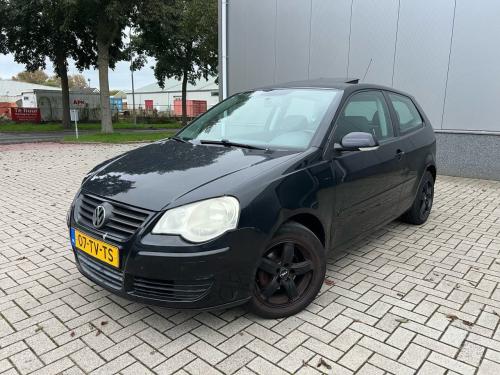 Volkswagen Polo 1.4-16V Optive