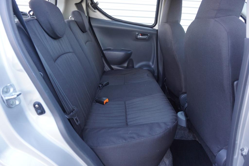 Nissan Pixo 1.0 look airco / elektr. ramen / lm velgen / nap