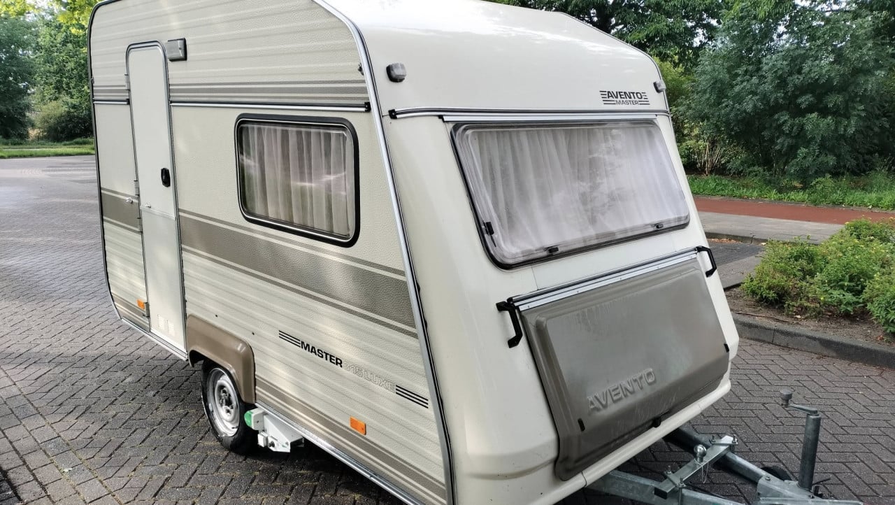 Avento 315 (1994) met mover en voortent