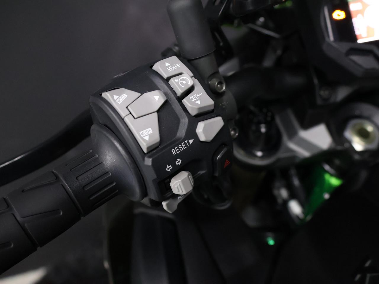 Z H2 SE PERFORMANCE | Carbon