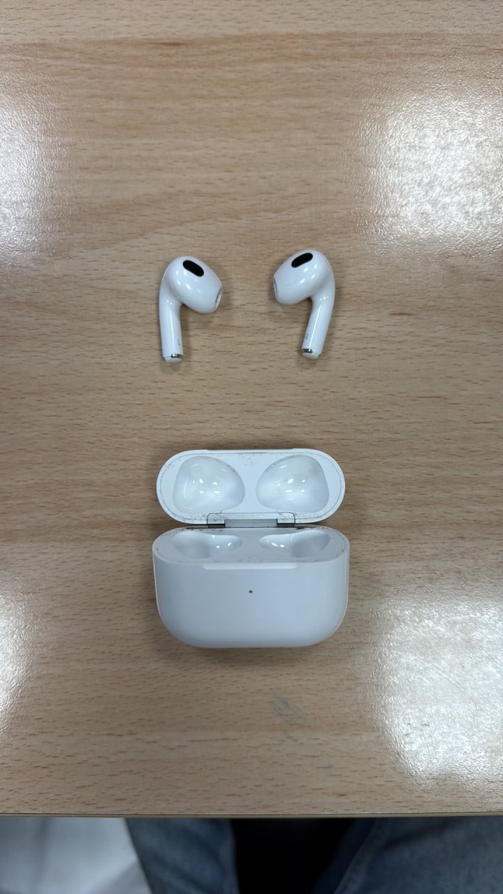 Apple Airpods 3rd generation