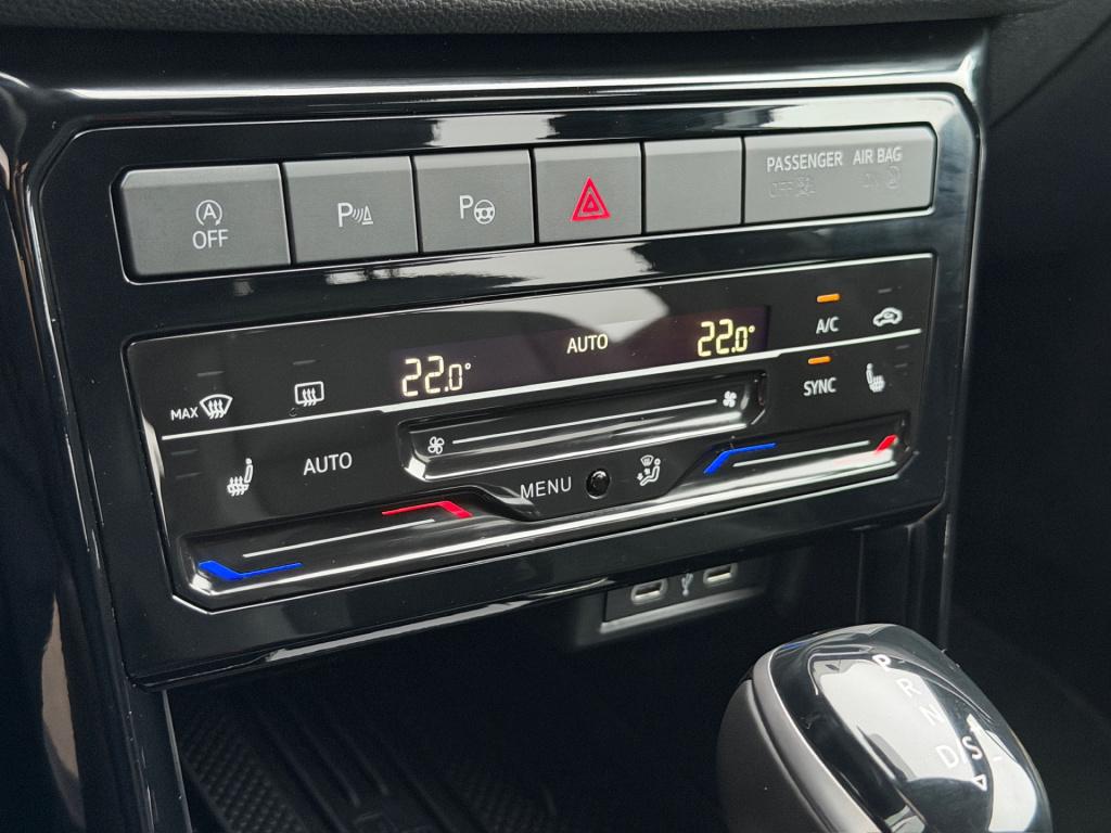 Volkswagen T-cross 1.0 tsi dsg 116pk goal | trekhaak | navi | led | 4-seaso