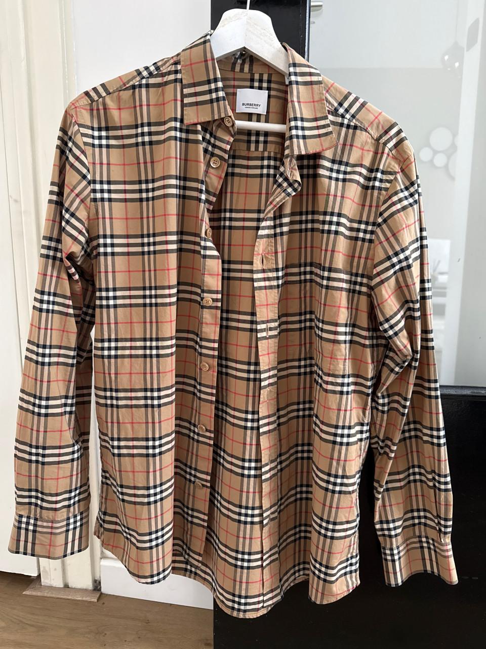 Burberry blouse M