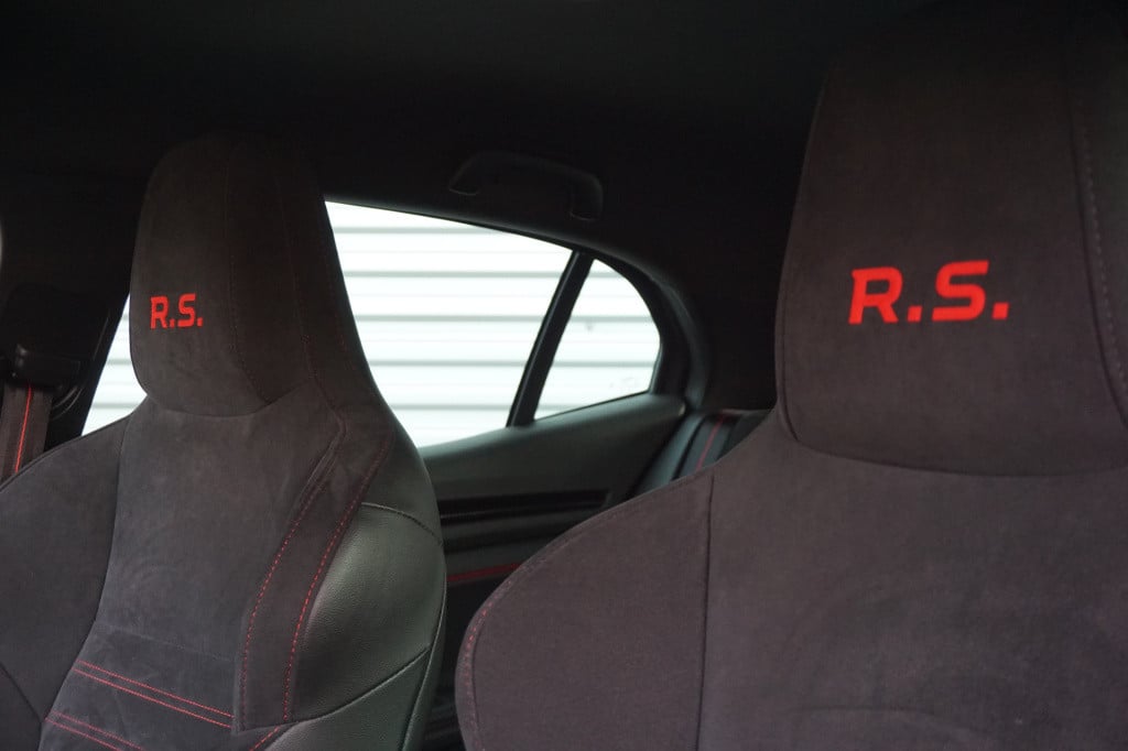 Renault Megane 1.8 tce 280 rs - schaalstoelen / hud / xenon / camera / navi