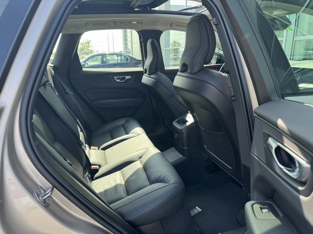 Volvo XC60 t6 398pk recharge plus dark| panodak| adap.cruise| trekhaak| 360