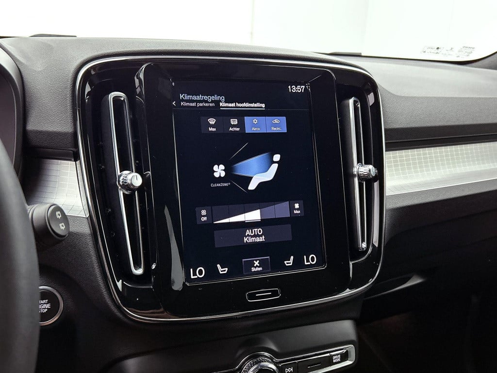 Volvo XC40 1.5 t2 core | lmv | parker sensoren | cruise control | navigatie