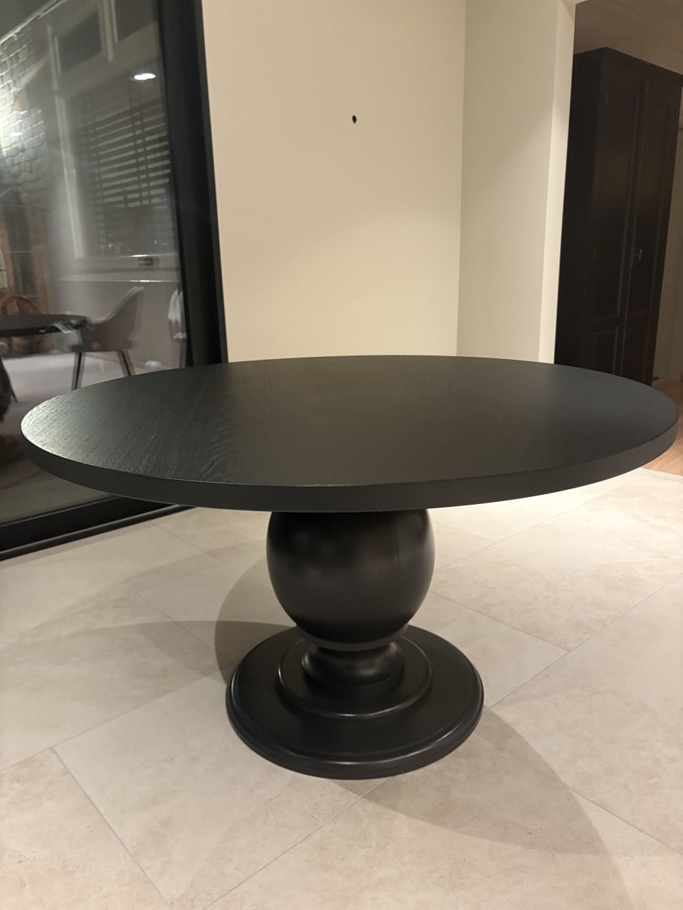 Eikenhouten eettafel zwart