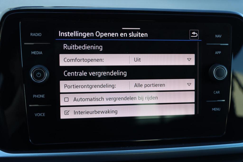 Volkswagen T-roc 1.0 tsi life business 110pk